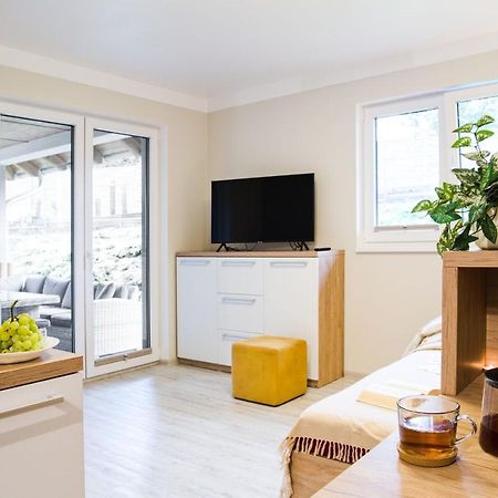Apartmany A Wellness Vmal Skutec Luaran gambar