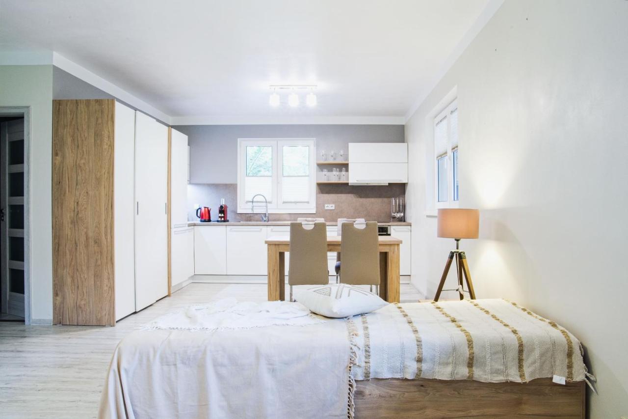 Apartmany A Wellness Vmal Skutec Luaran gambar