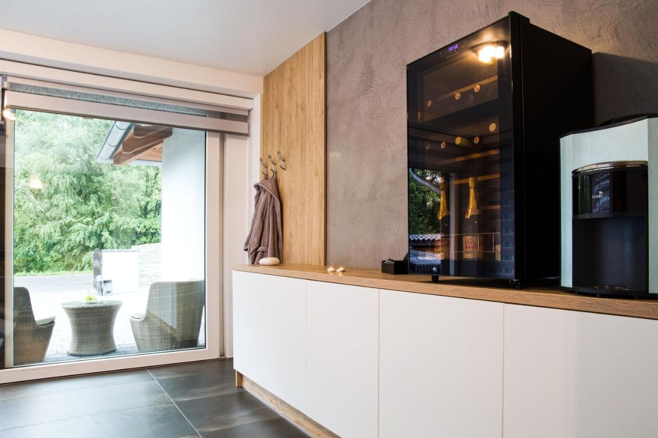 Apartmany A Wellness Vmal Skutec Luaran gambar