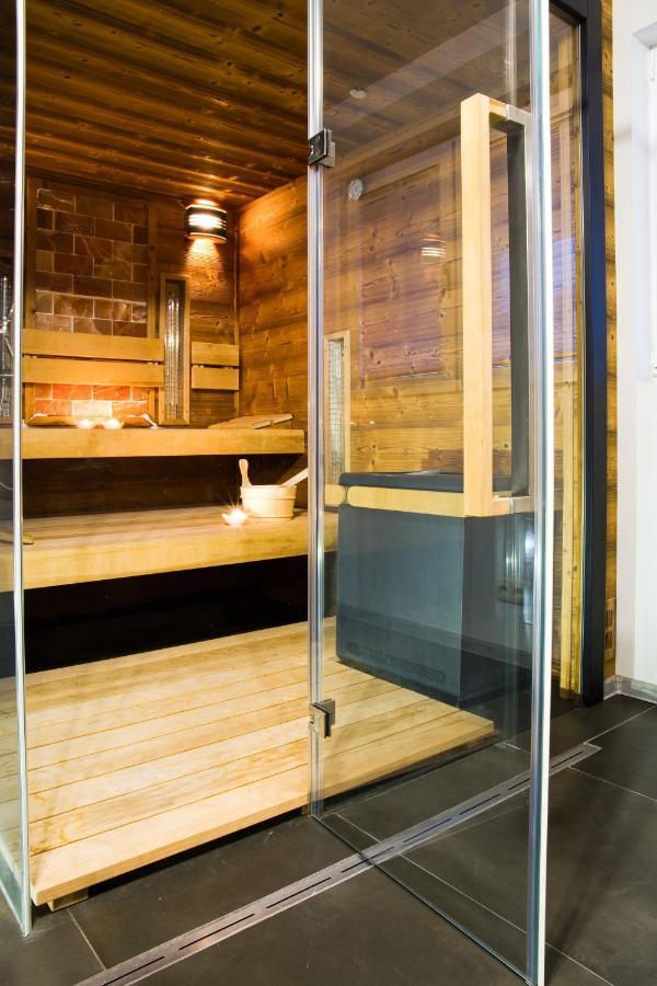 Apartmany A Wellness Vmal Skutec Luaran gambar